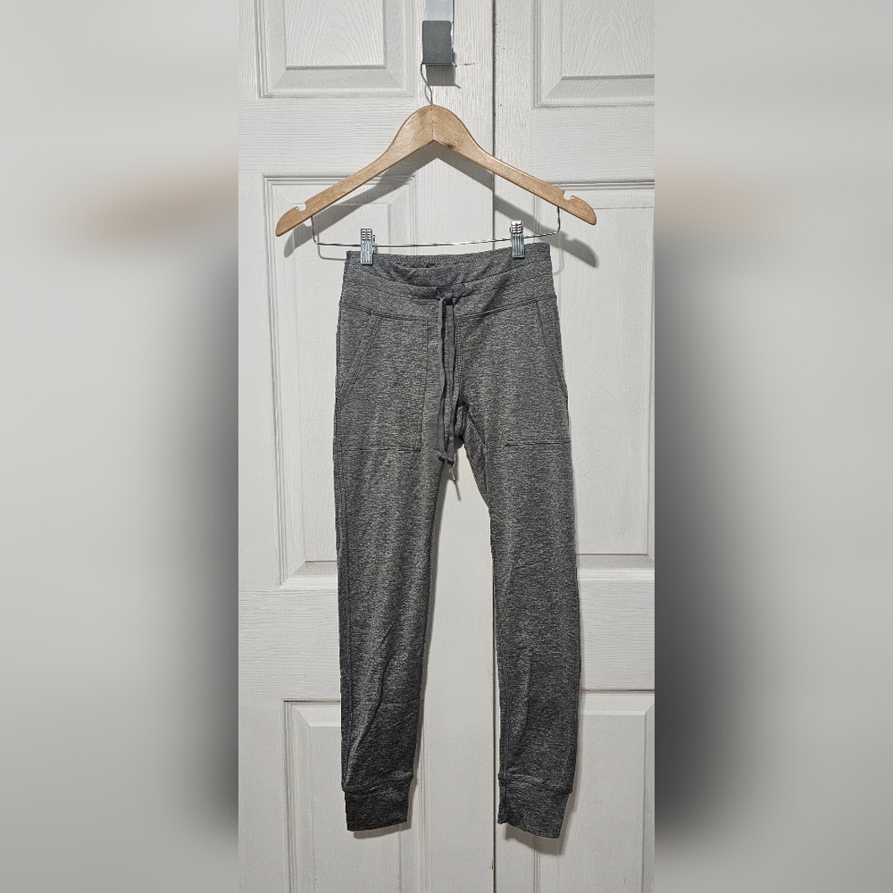 Aerie Chill Play Move Leggings – Gray